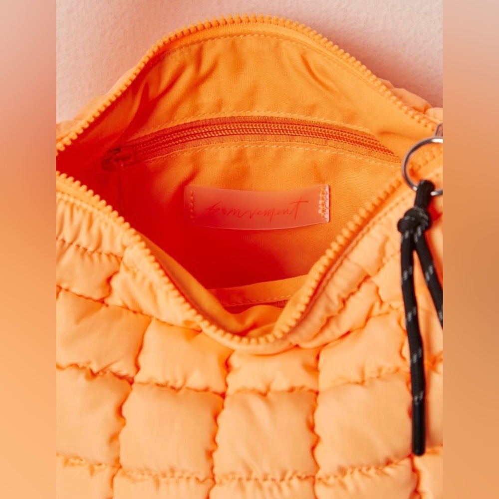 Free People Movement ~ Quilted Baby Carryall Sling Bag ~ Neon Clementine ~ NWT - Picture 7 of 8
